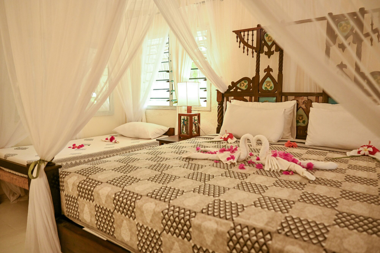 Bedroom 3, Lions Luxury Eco-Resort & Spa, Malindi