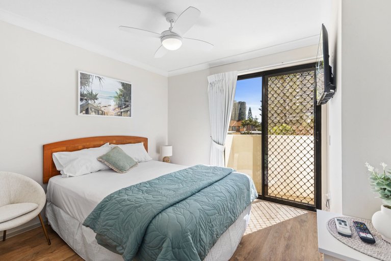 Bedroom 4, Island Beach Resort, Gold Coast