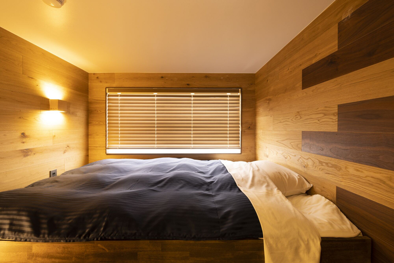 Bedroom 2, the circle apartment, Shima