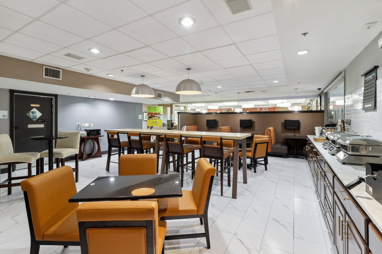 Food & Drinks 5, Holiday Inn Hotel & Suites Slidell by IHG, Saint Tammany