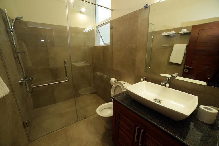 Bathroom 4, TeaTalk, Thimbirigasyaya