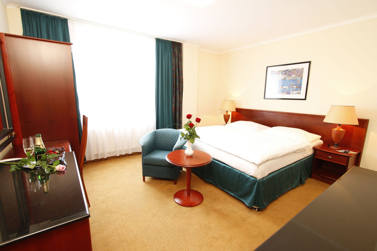 Bedroom 3, Hotel Lafonte, Karlovy Vary