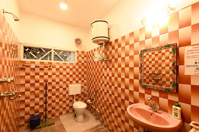 Bathroom 3, goStops Varanasi - Hostel, Varanasi