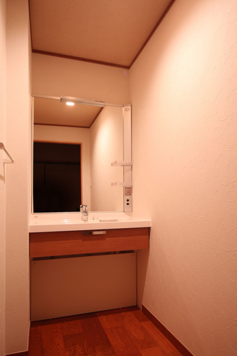Bathroom, Oyado Suzuka, Nanao