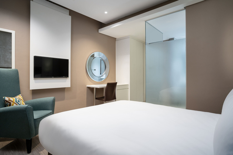 Bedroom 4, Protea Hotel by Marriott Cape Town Waterfront Breakwater Lodge, City of Cape Town