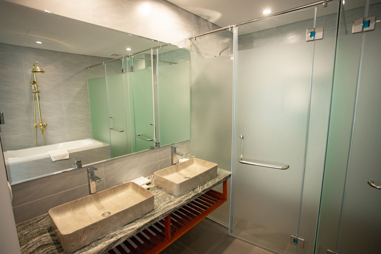 Bathroom 5, Vedana Resort Ninh Binh, Nho Quan
