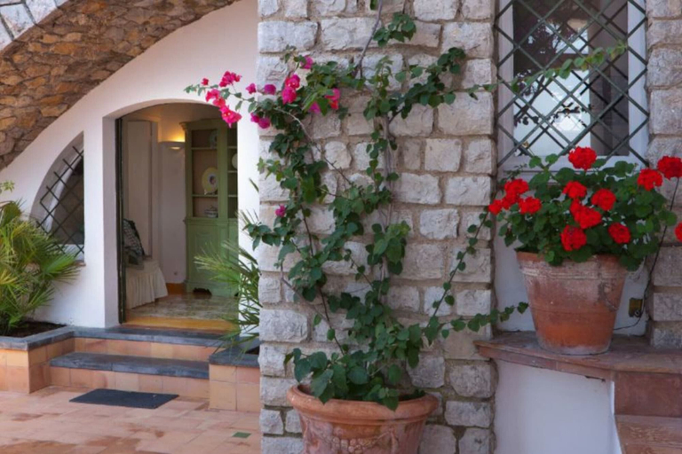 Exterior & Views 2, Estate4home -.villa San Montano, Napoli