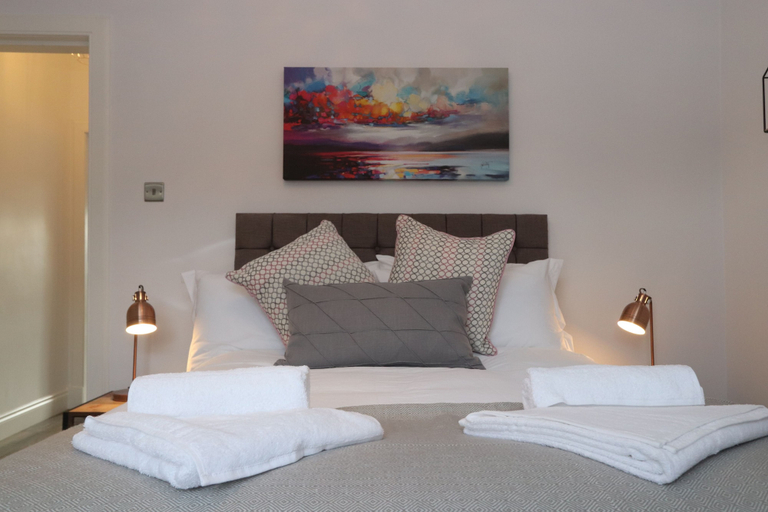 Others 4, Dollar Apartments at 39, Clackmannanshire