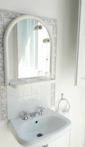 Bathroom 3, Hotel Rex, Lucca