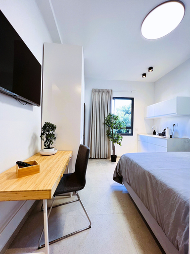 Bedroom 5, White Door Apartments
