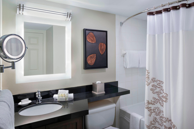 Bathroom, Residence Inn by Marriott Mont Tremblant Manoir Labelle, Les Laurentides