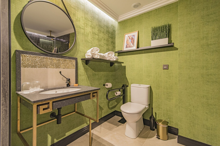 Bathroom 5, VESCI FAVENTIA, Granada