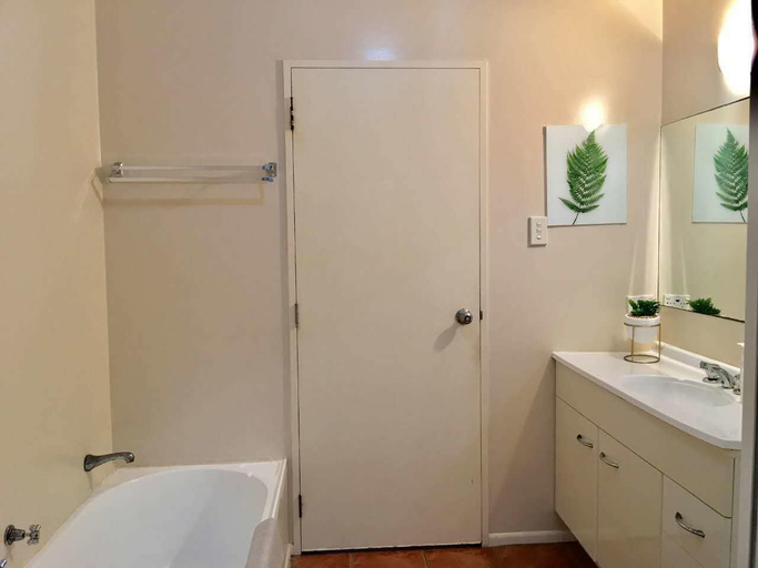 Bathroom 3, Great view near Rotorua lake, Rotorua