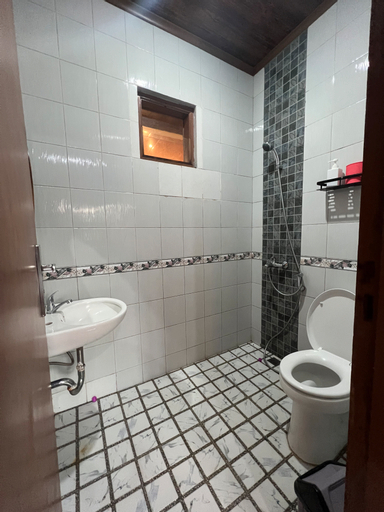 Bedroom 4, Villa Amethyst Lembang 4BR JB-2 With Private Pool, Bandung