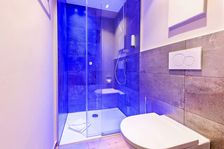 Bathroom 5, BOLLWERK Lifestyle Hotel - automatisiertes Hotel mit Self Check In, Oberallgäu