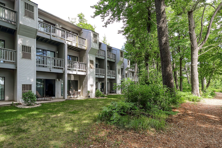 Exterior & Views, The Shores Lake View Condo Unit 5658, Grand Traverse