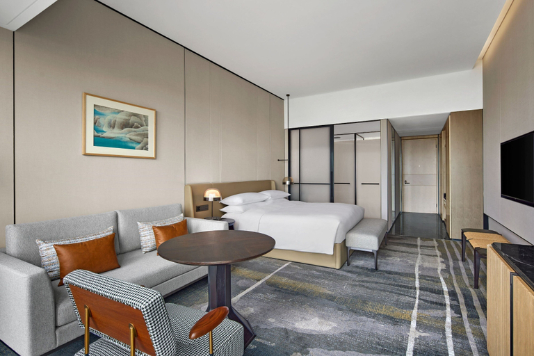 Bedroom 4, Sheraton Chengdu Pidu, Chengdu