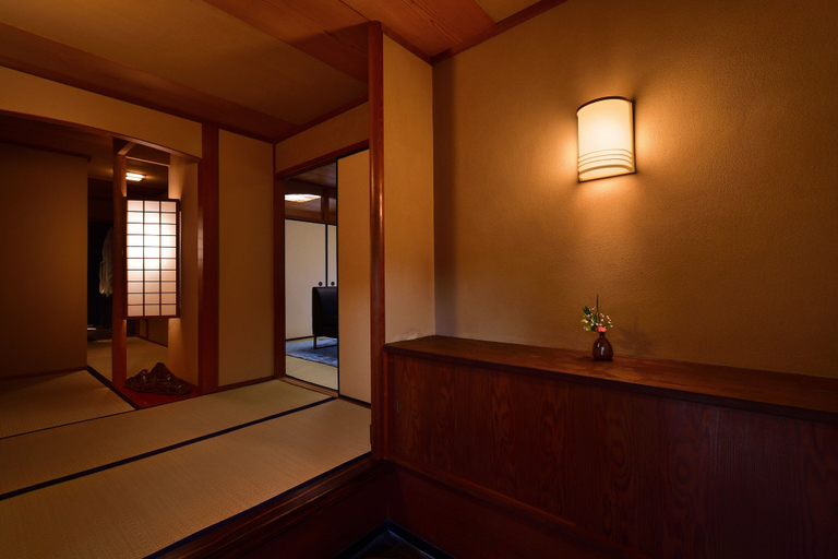 Bedroom 4, oninosumika, Izu
