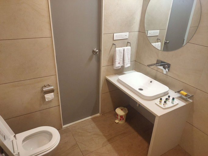 Bathroom 5, The Somnath Gateway, Gir Somnath