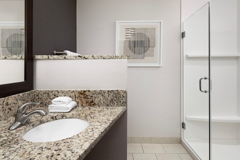 Bathroom 5, Courtyard by Marriott Little Rock North, Pulaski