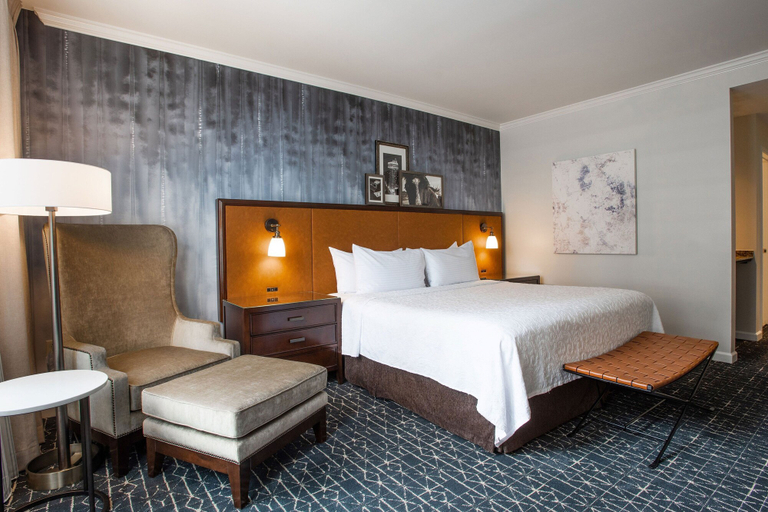 Bedroom 3, Magnolia Hotel Houston, A Tribute Portfolio Hotel, Houston