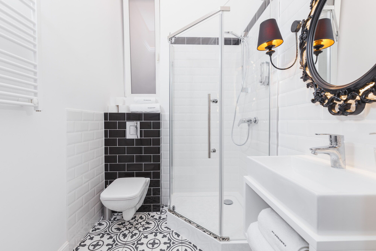 Bathroom 2, The Old Town View, Kraków City