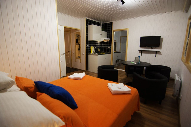 Bedroom 2, Shishki na Lampushke - Finnish Kalevala, Priozerskiy rayon