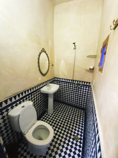 Bathroom 5, Dar Naïmaa, Fès