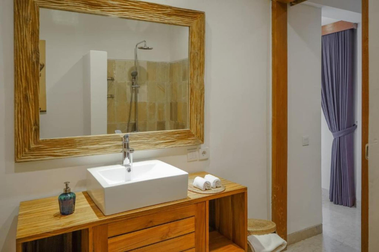 Bathroom 4, Two Lizards Villas, Denpasar