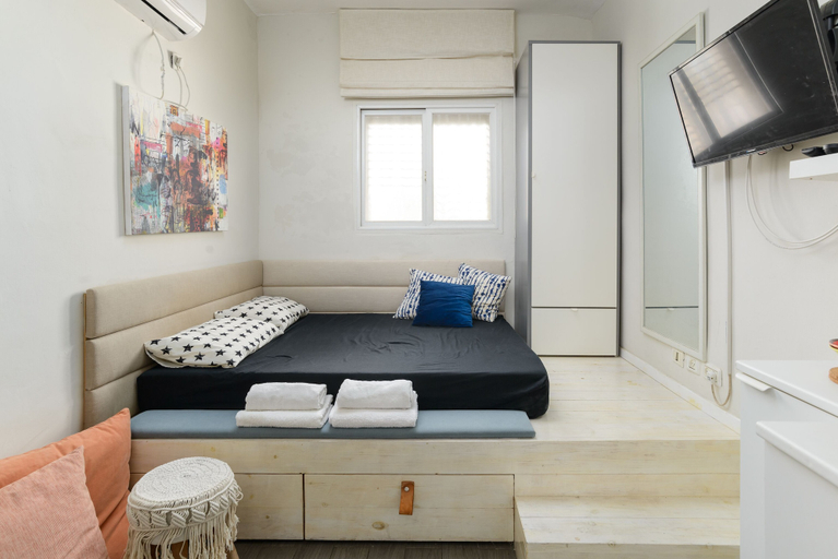 Bedroom 3, Quiet Studio near Beach & Market