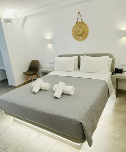Bedroom 5, Perissa Bay, South Aegean