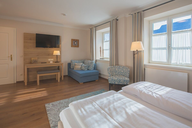 Bedroom 4, Brauereigasthof & Hotel Maierbräu, Dachau
