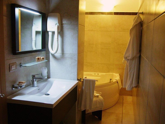 Bathroom 5, Hotel degli Haethey, Lecce