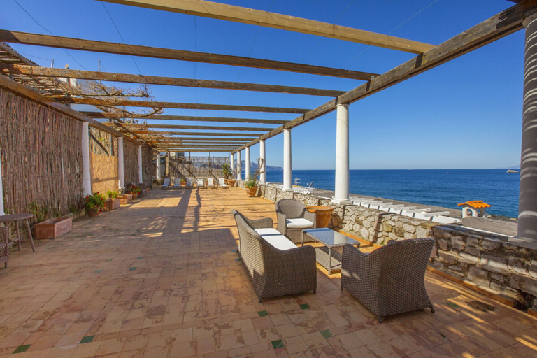 Food & Drinks 5, Estate4home -.villa San Montano, Napoli