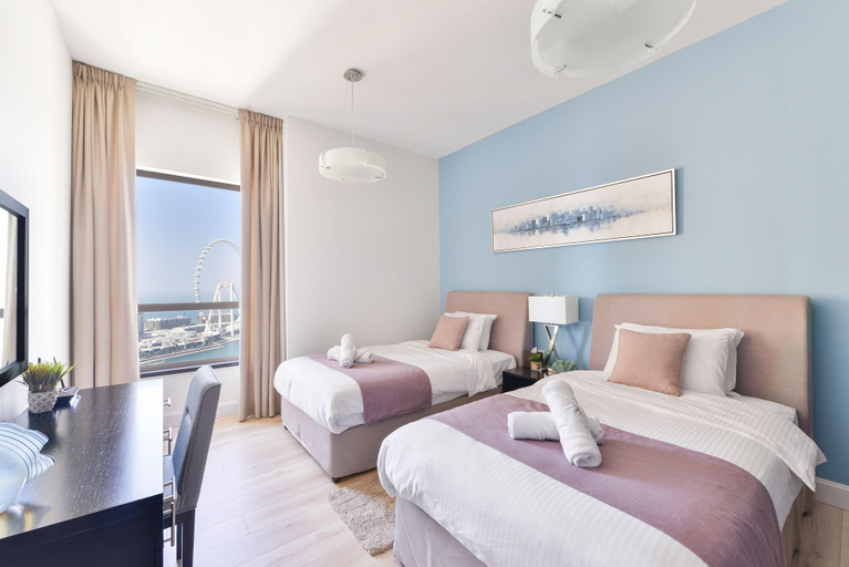 Room 2, Luxury JBR Shams - Full Sea View - Free Beach Resorts Access!, Dubai