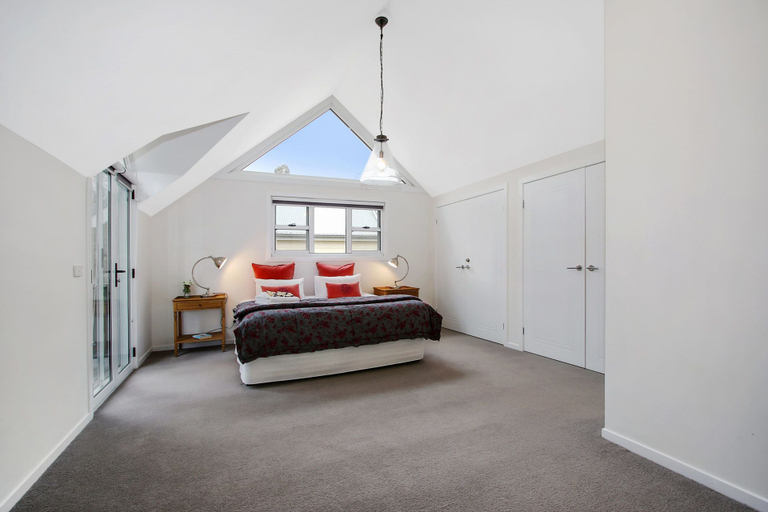 Bedroom 2, Beyond Bliss - Guesthouse 2, Alpine - East