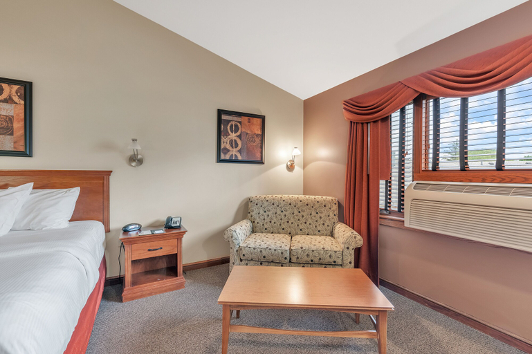 Bedroom 3, The Inn at Ohio Northern University, Hardin