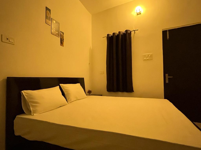 Bedroom 2, Cozy 1BR Stay Near Ram Mandir Ayodhya, Faizabad