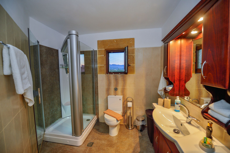 Bathroom 4, Villa Archontissa, Crete