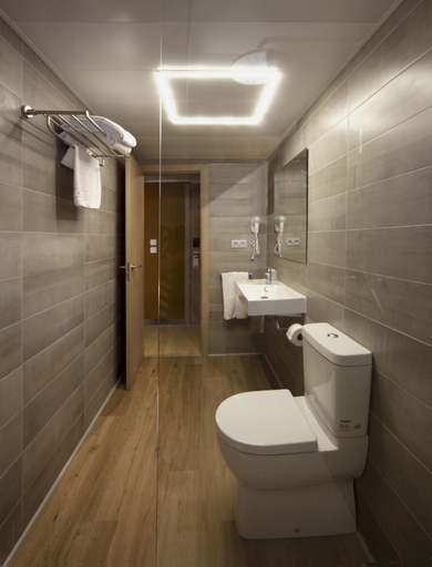 Bathroom 4, Hotel Cuco, Alicante