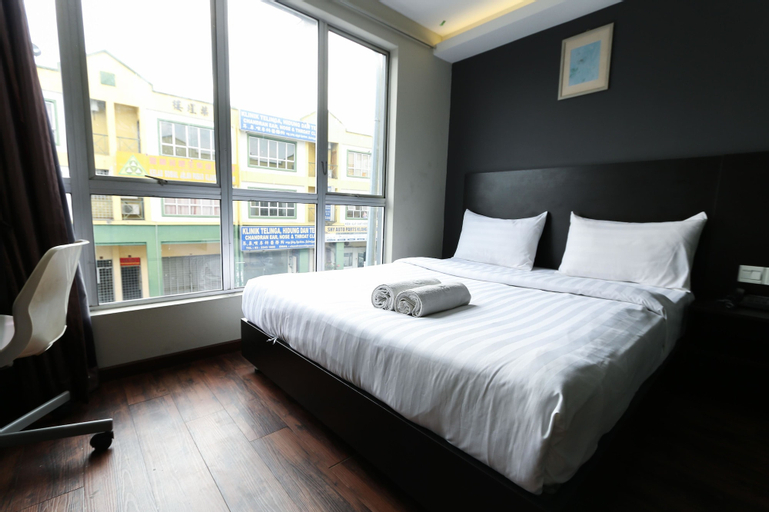 Bedroom 18