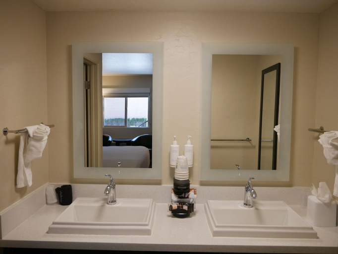 Bathroom 4, Days Inn by Wyndham Prescott, Yavapai