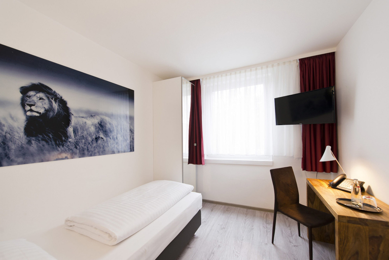 Bedroom 4, Hotel Motodrom, Rhein-Neckar-Kreis