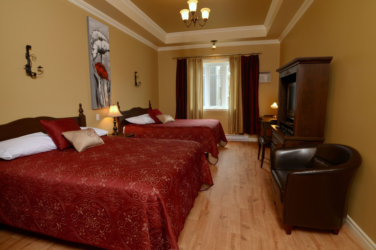 Bedroom 5, Motel du littoral, Rimouski-Neigette