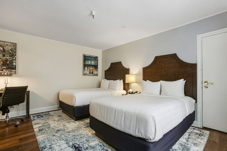 Bedroom 3, St. Charles Inn, Orleans