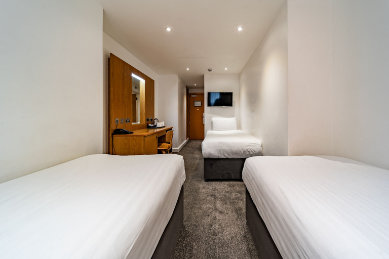 Bedroom 2, Central Park, London