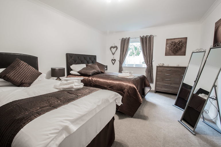 Bedroom 2, Orange Apartments 46 Shaw Road, Aberdeen
