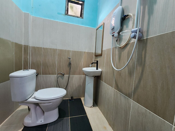 Bathroom 3, Kupi-Kupi & Stay, Ranau
