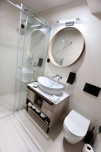 Bathroom 4, Hotel Milenij, Makarska
