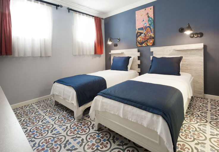 Bedroom 3, Ayapetro Hotel, Bozcaada